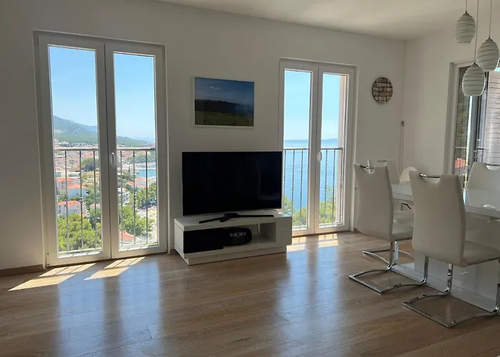 Sunny Z Oblednym Widokiem Na Morze