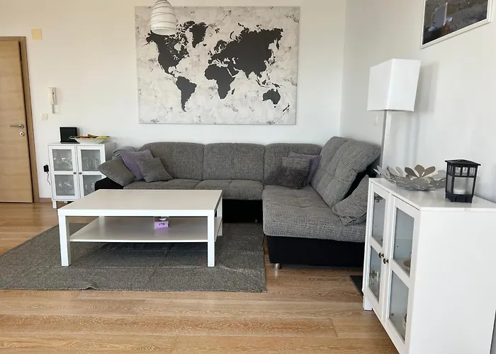 Sunny Z Oblednym Widokiem Na Morze * 바스카보다