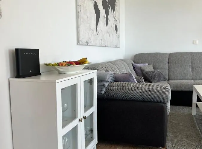 Sunny Z Oblednym Widokiem Na Morze 아파트 바스카보다