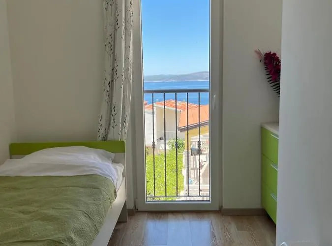 Sunny Z Oblednym Widokiem Na Morze *