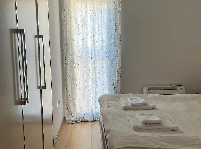 아파트 Sunny Z Oblednym Widokiem Na Morze 바스카보다