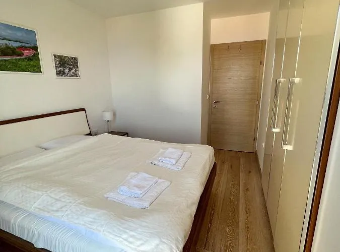 아파트 Sunny Z Oblednym Widokiem Na Morze